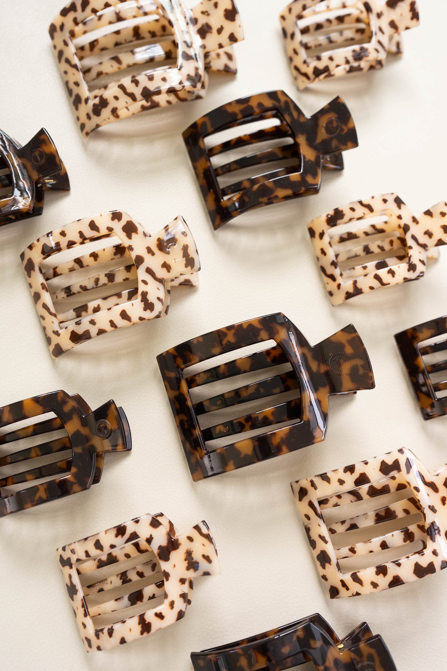 Blonde Tortoise Medium Flat Square Hair Clip